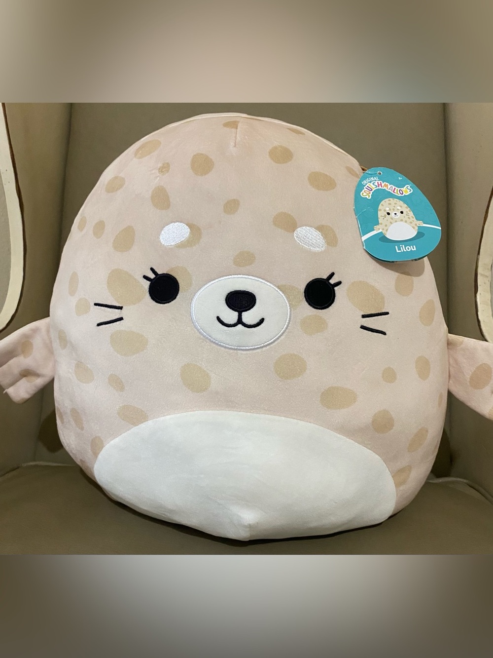 Squishmallows Lilou Seal Plush - Beige and White